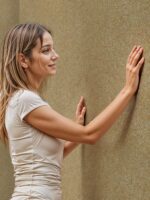 Cremefarbene Belka B2 Beige Baumwollputz-Tapete, umweltfreundliche Flüssigtapete für moderne Wandgestaltung