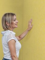 Belka B6 gelbe Tapete – moderne Wandgestaltung mit warmer, lebendiger Ausstrahlung