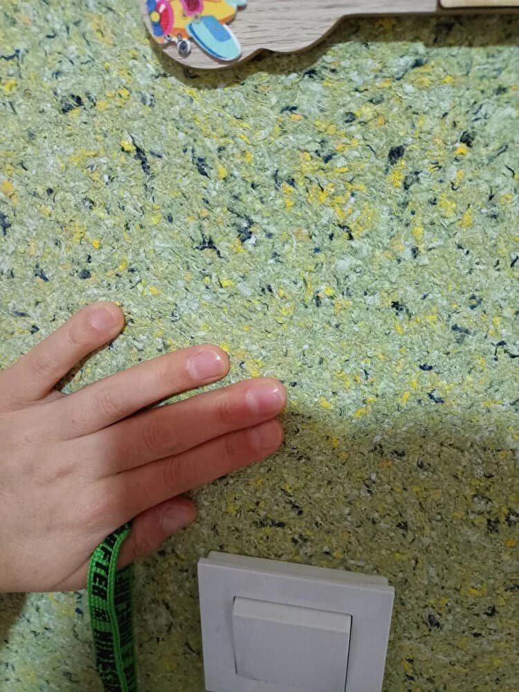 Selbstklebende Wandtapete für DIY Projekte